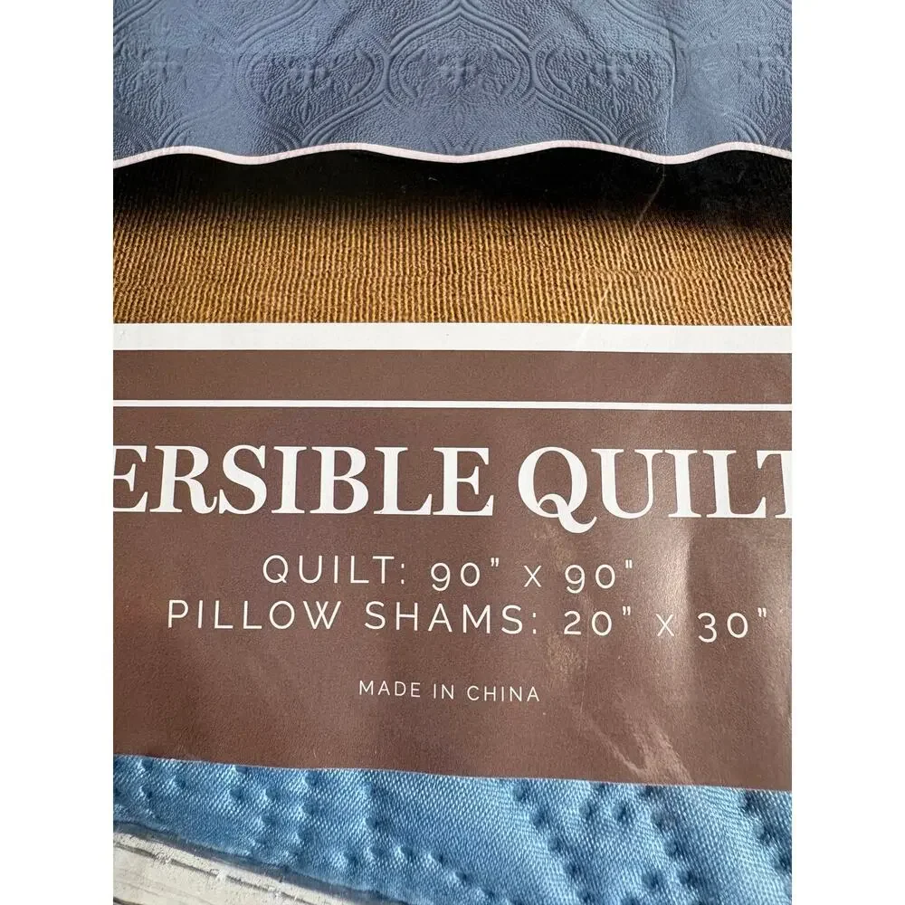 Modern Elegance Queen Reversible Quilt Set Blue NEW